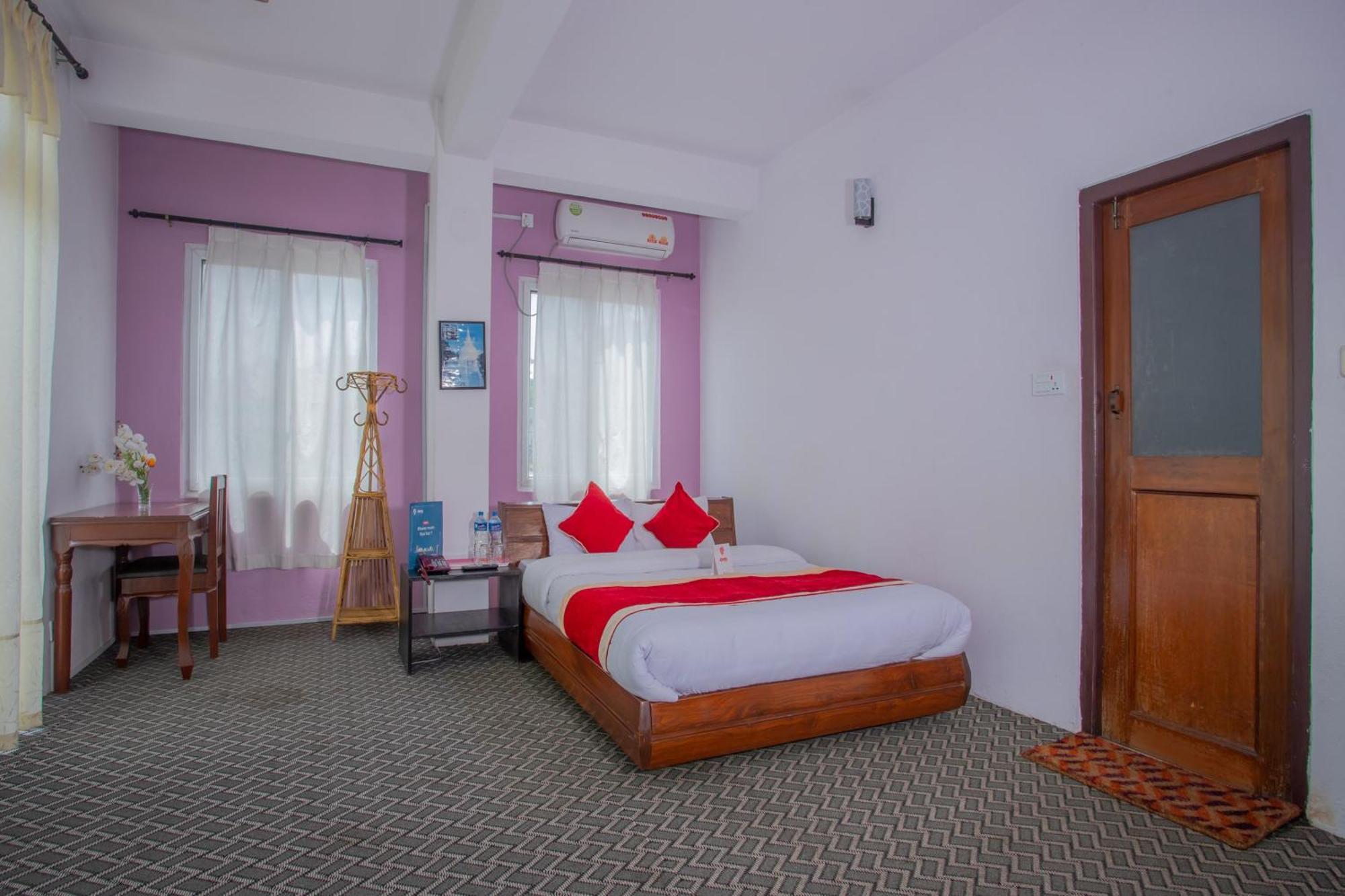Oyo 135 Lost Garden Apartment And Guest House Κατμαντού Εξωτερικό φωτογραφία