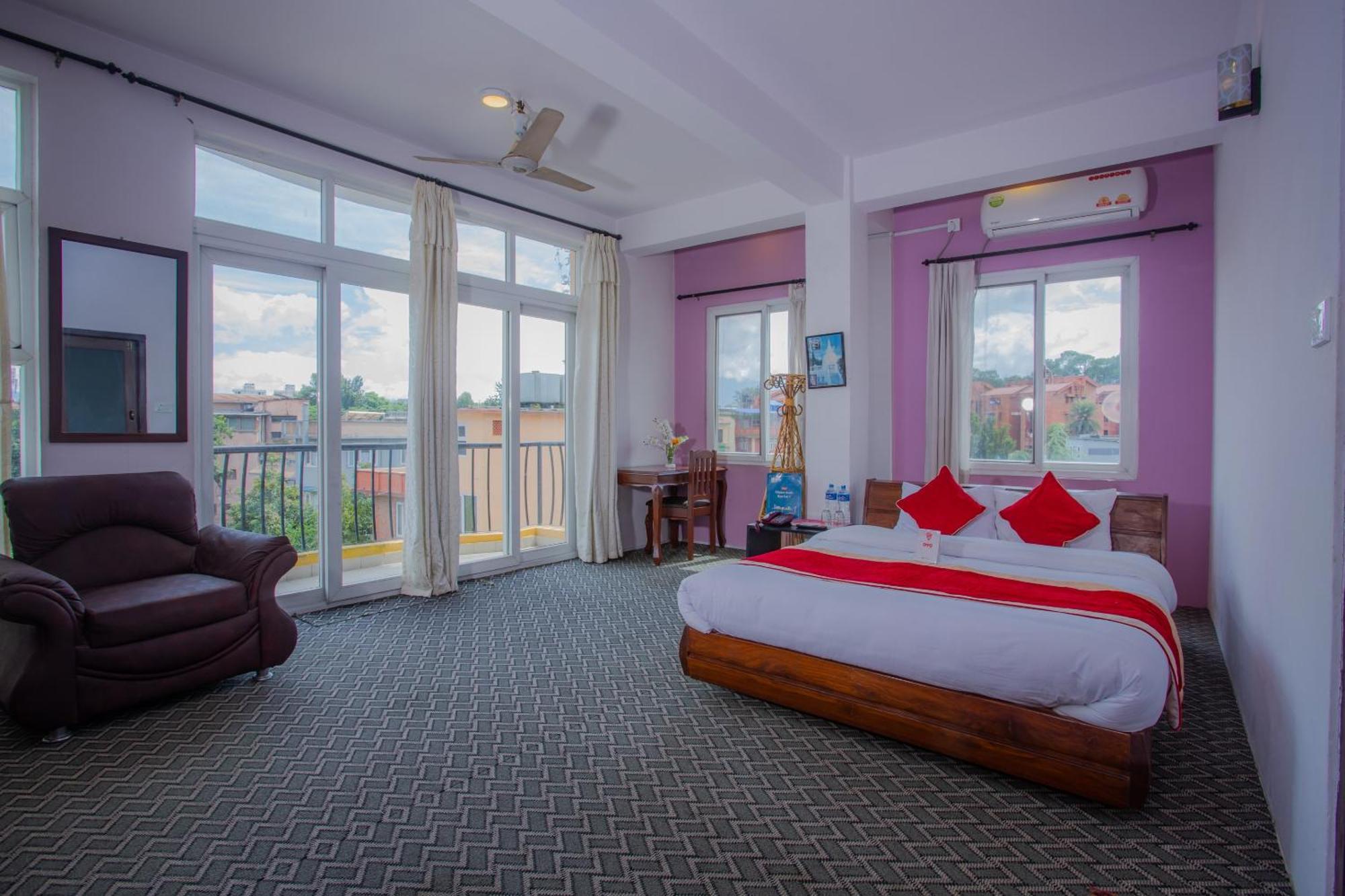 Oyo 135 Lost Garden Apartment And Guest House Κατμαντού Εξωτερικό φωτογραφία